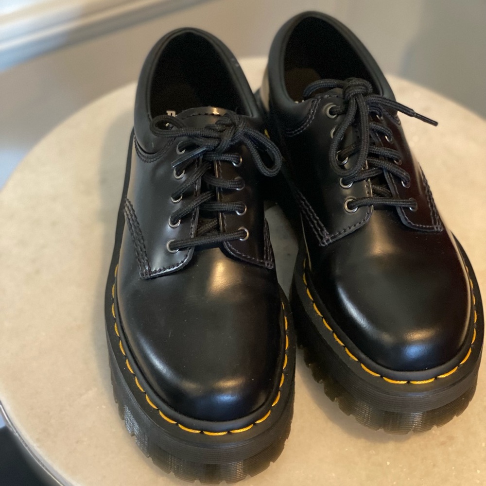 Dr. Martens - LEATHER PLATFORM SHOES - Size 6 US; 38 EU